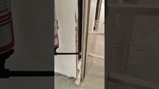 فوم پلی اورتان برای نصب در و پنجره: راه حل ایمن و عایق